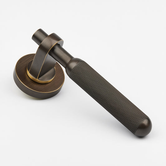 Door Handle – SERMO (Brass)