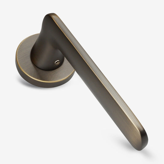 Door Handle – VENATOR K (Brass)