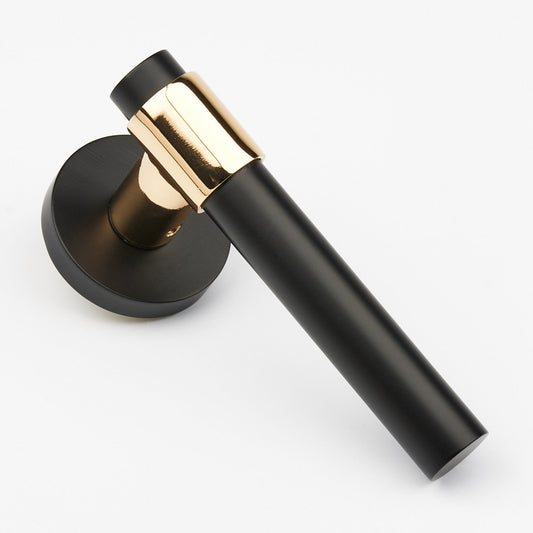 Door Handle – AURORA (Brass)