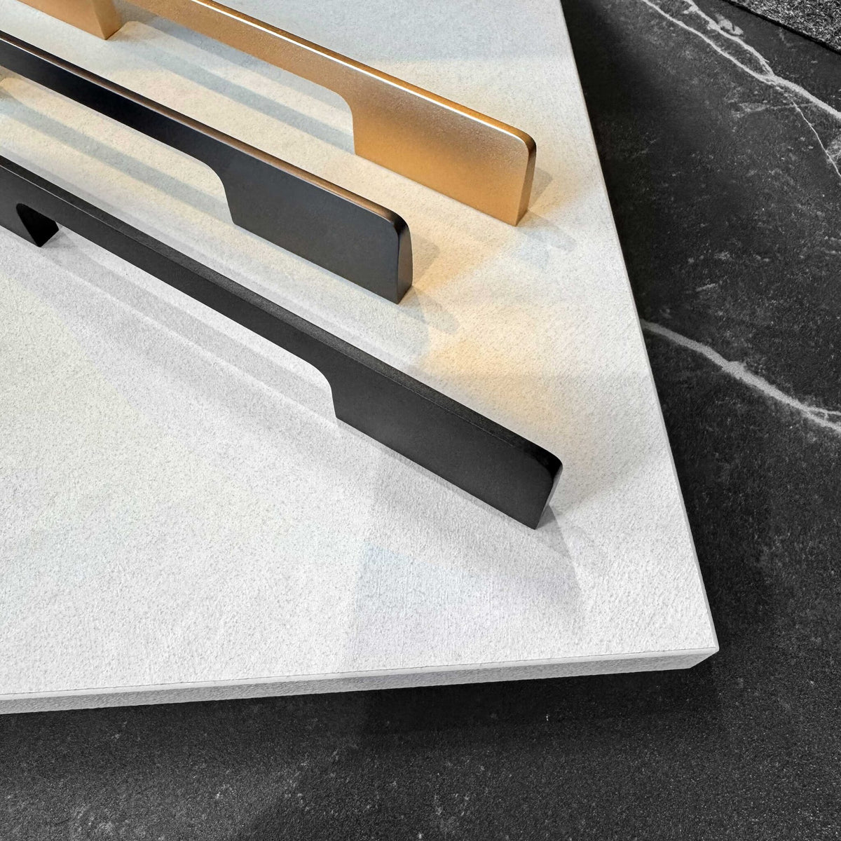 Pull Handle – AETHERES
