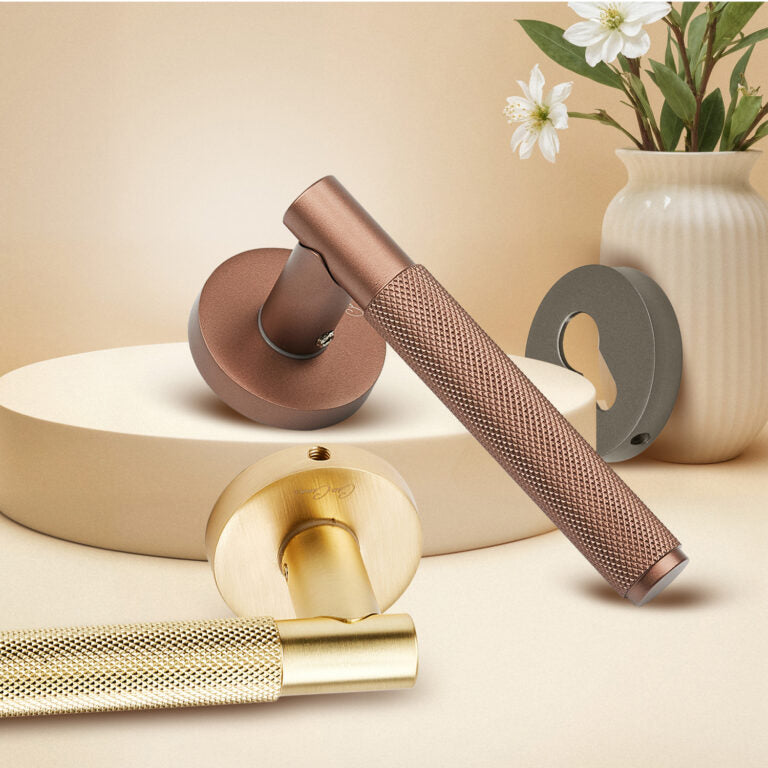 DOOR HANDLES