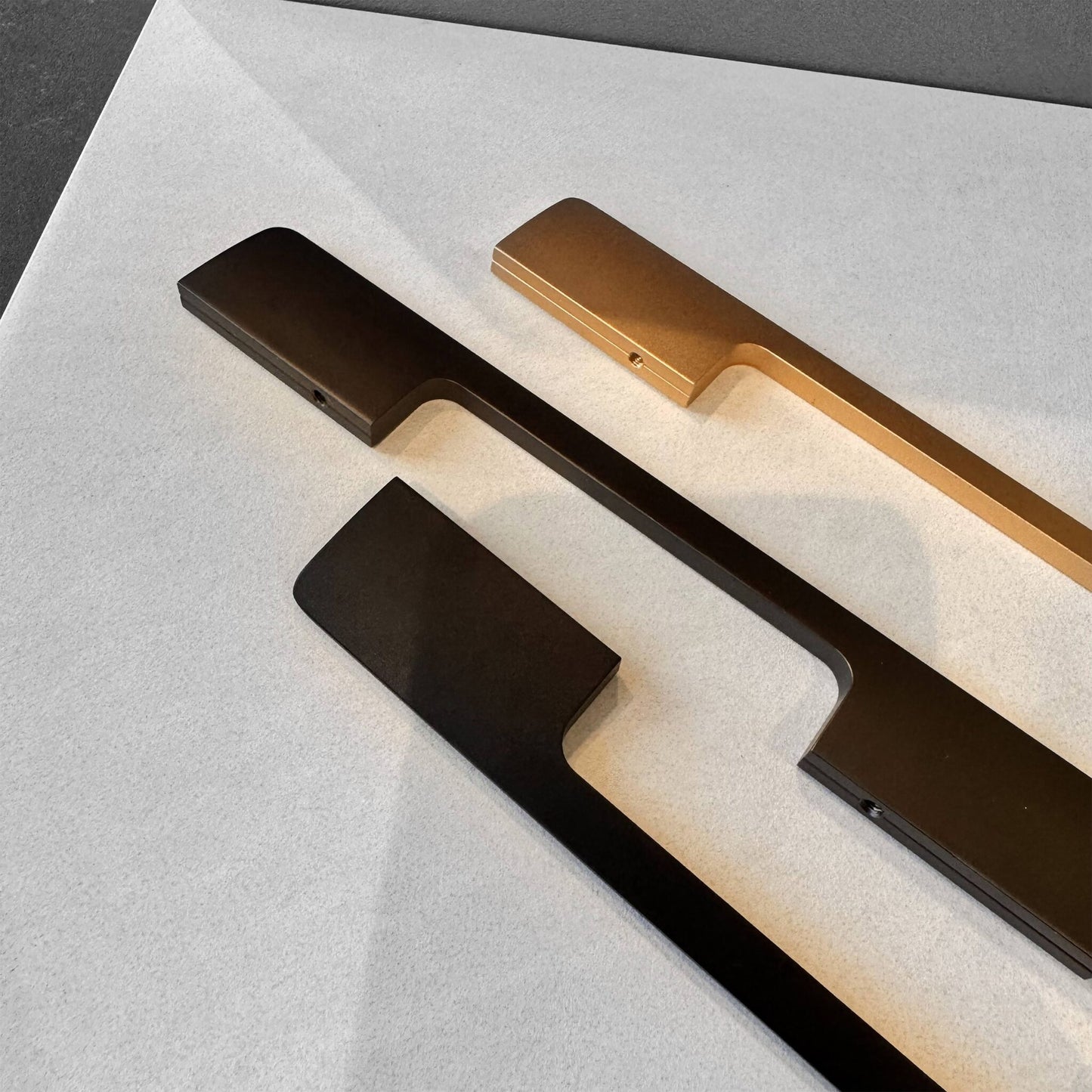 Pull Handle – AETHERES