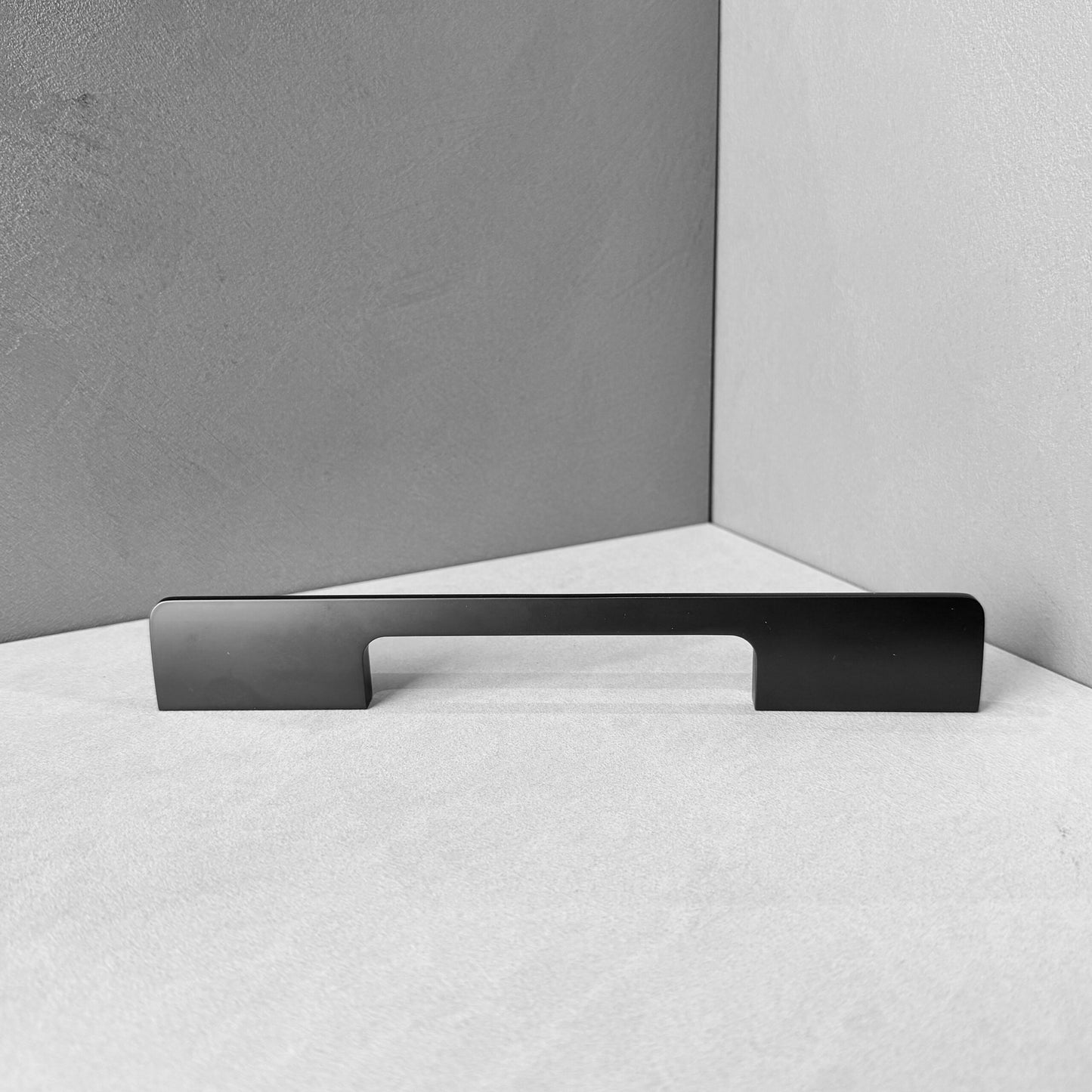 Pull Handle – AETHERES